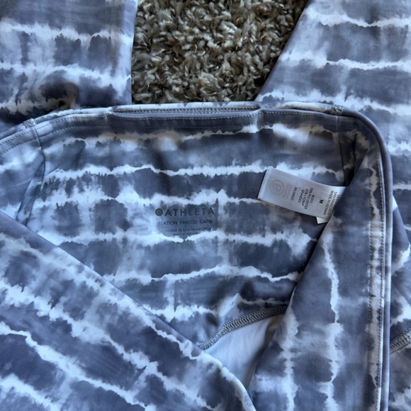 Athleta Tie-Dye Leggings Size M Capri - Picture 5 of 5